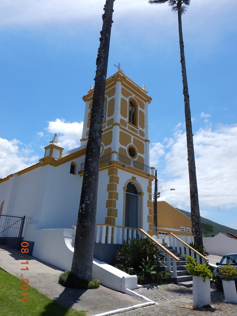Paróquia de N. S. do Rosário, na Enseada do Brito, S.C.