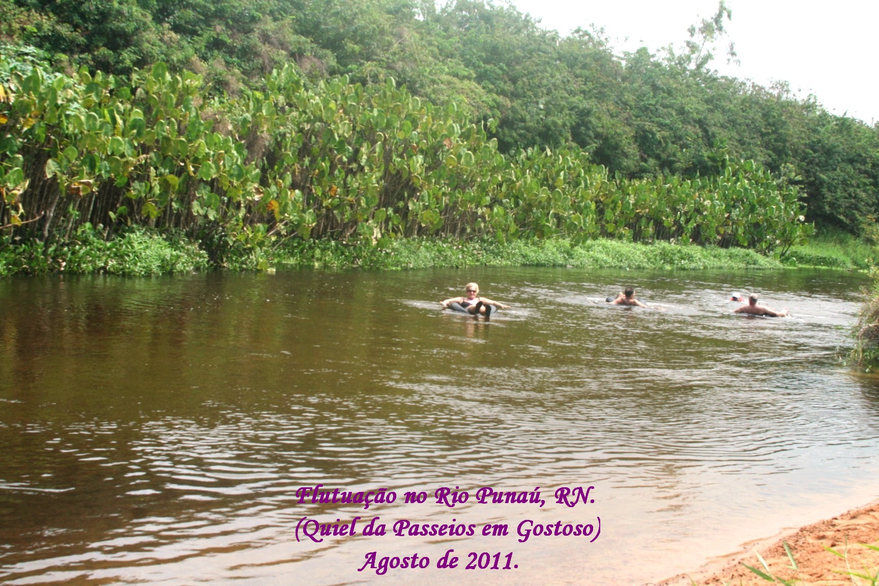 Flutuação no Rio Punaú.
