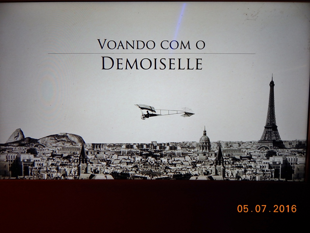 A mostra não se limitou em focar apenas nosso mineirinho voador; foi rica em detalhes a respeito da aviação em geral, o que achei de muito bom gosto.