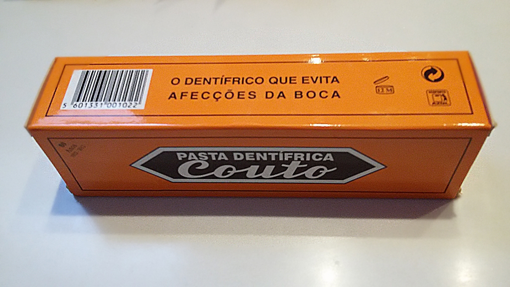 Deste dentifrício também trouxe uma boa quantidade.