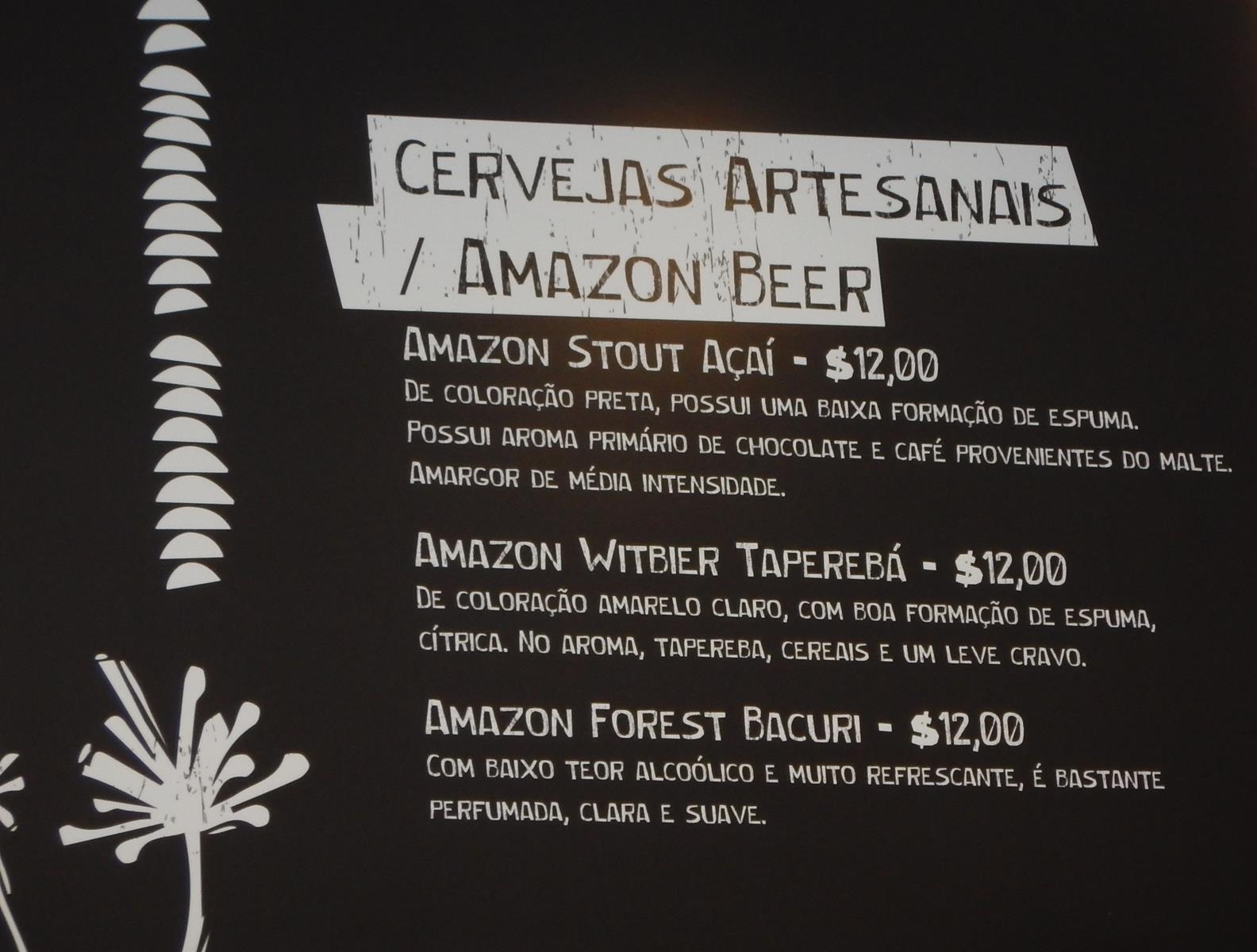A casa trabalha com cervejas tradicionais, mas a especialidade fica por conta das artesanais. Vejam só: