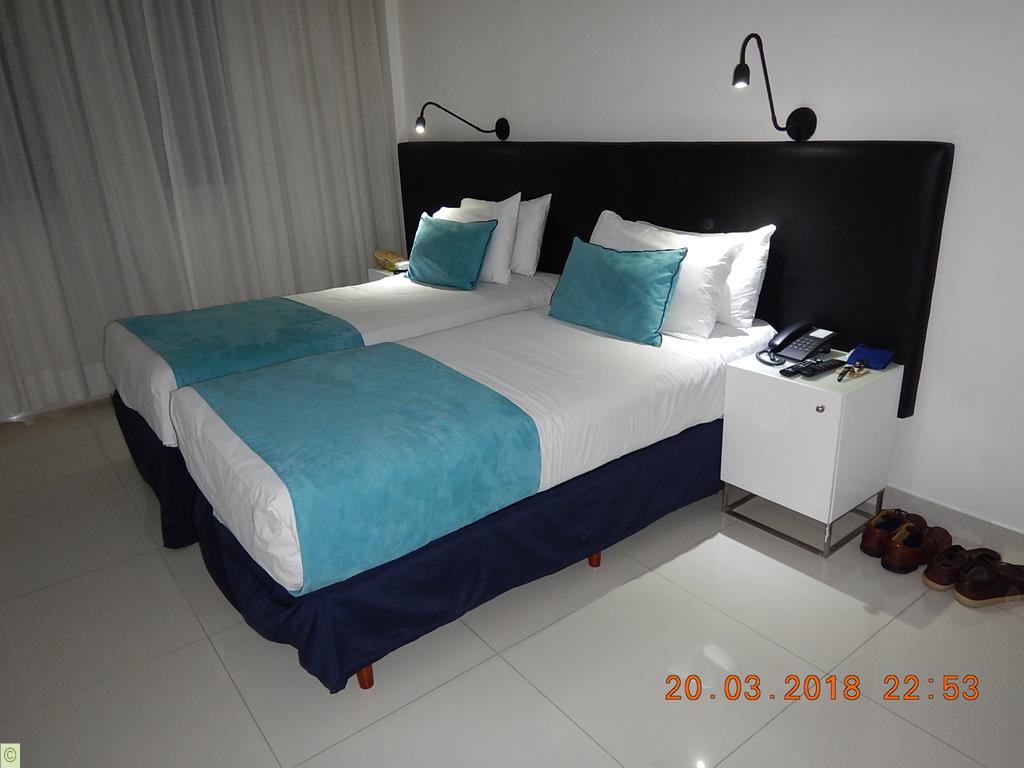 Fotos de pertences que comprovam nossa presença no hotel.