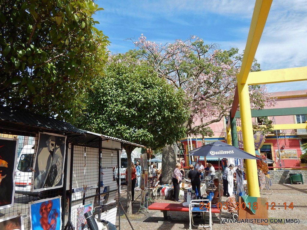 Esquina das ruas Gal. José Garibaldi com Gal. Gregório Aráoz Lamadrid.