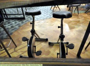 Assentos do Bike Bar.