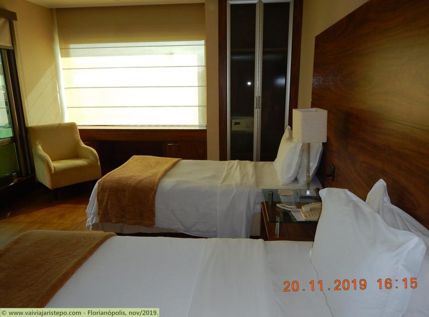 Resumindo: vai fundo que o hotel é bom e oferece preços especiais em determinadas épocas do ano. Novembro é uma delas.