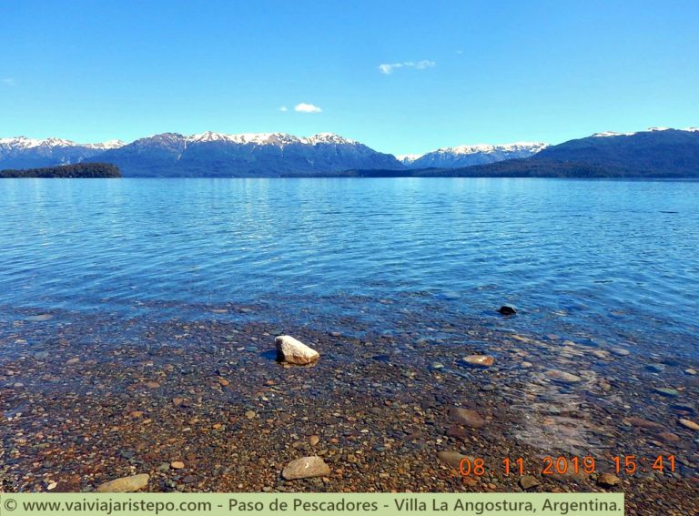 Lago Nahuel Huapi . Paso de Pescadores.