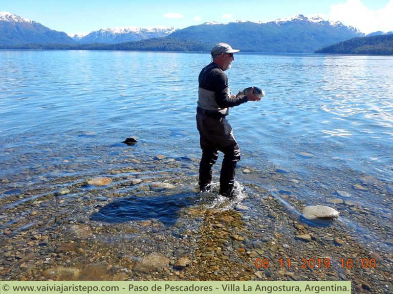 Lago Nahuel Huapi Praia de Pescadores Rio Correntoso.