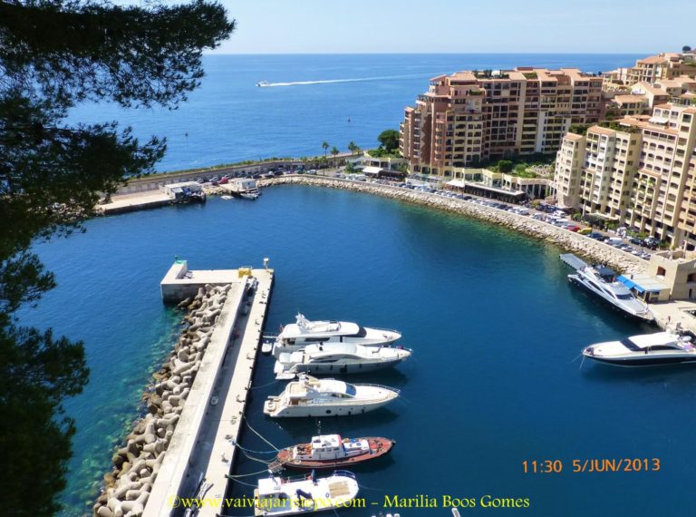 Porto de Fontvieille, Mônaco. Porto de Fontvieille, Mônaco.