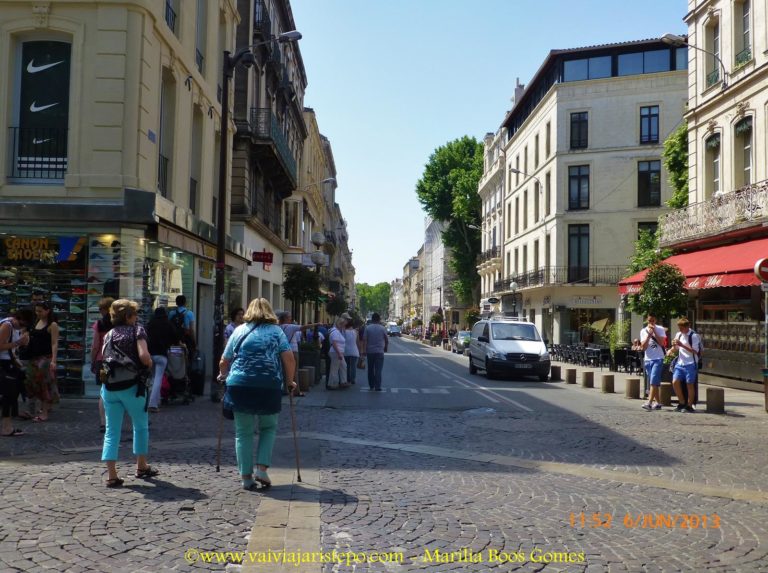 Rue de la République - Avignon. Rue de la République - Avignon.
