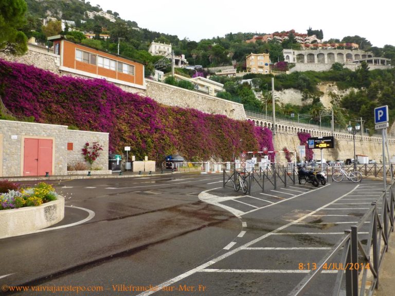 Estação de trem de Villefranche-sur-Mer. Estação de trem de Villefranche-sur-Mer.