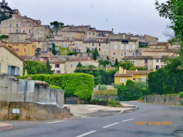 Chegada à Bonnieux. Chegada à Bonnieux