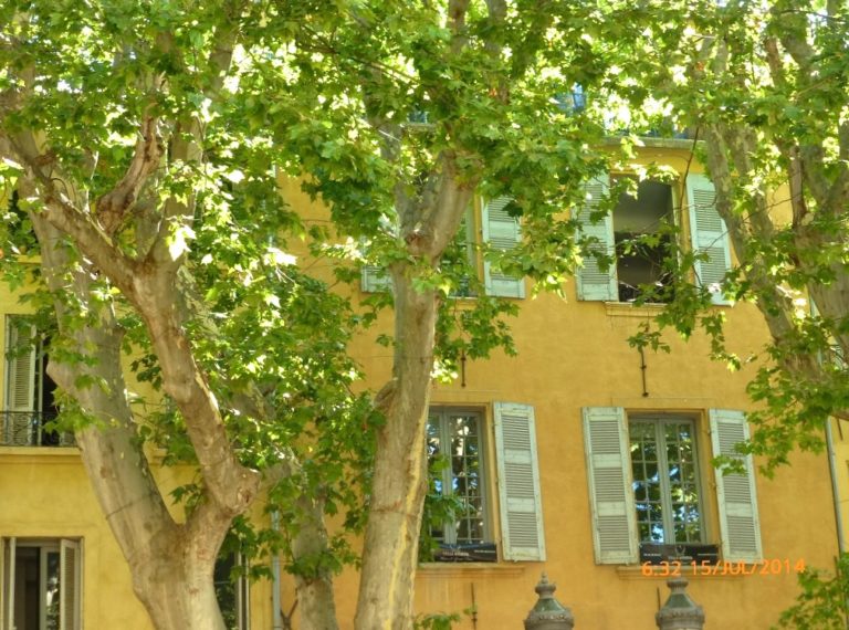 Imóvel para alugar por temporada. Aluguel por temporada em Aix.