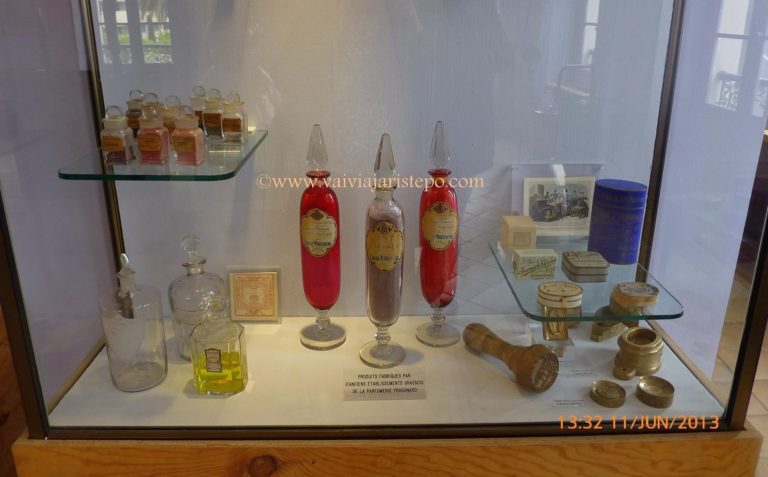 Musée International de la Parfumerie. Musée International de la Parfumerie.
