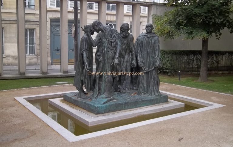 Les Bourgeois de Calais, de 1889. Escultura exposta nos jardins do Museu Rodin, como tantas outras. Les Bourgeois de Calais, de 1889. Escultura exposta nos jardins do Museu Rodin, como tantas outras.