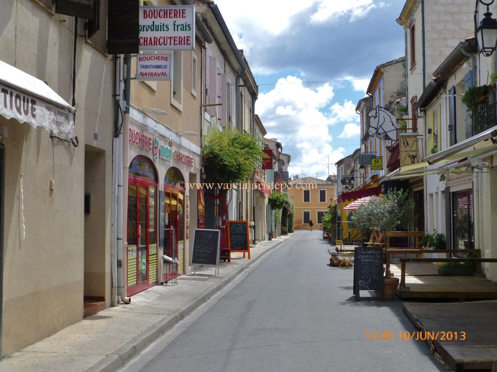 3 Rue Pasteur, 30220 Aigues-Mortes, França 3 Rue Pasteur, 30220 Aigues-Mortes, França