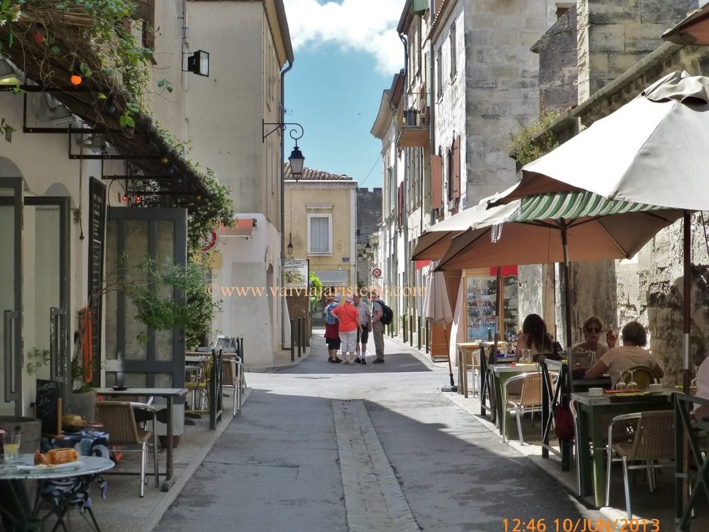 2 Rue Alsace Lorraine, 30220 Aigues-Mortes, França 2 Rue Alsace Lorraine, 30220 Aigues-Mortes, França