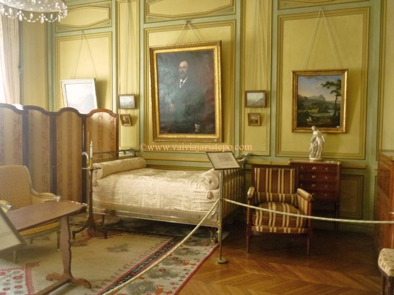 Parte do antigo escritório de Nissim de Camondo.