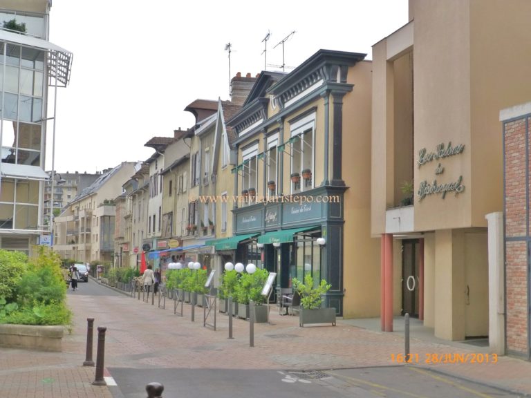 Troyes, cidade de arquiteturas contrastantes. Show! Troyes, cidade de arquiteturas contrastantes. Show!