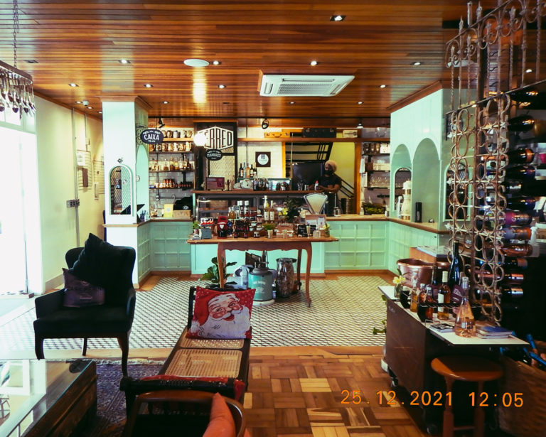 Interior do Férreo, restaurante em Canela.