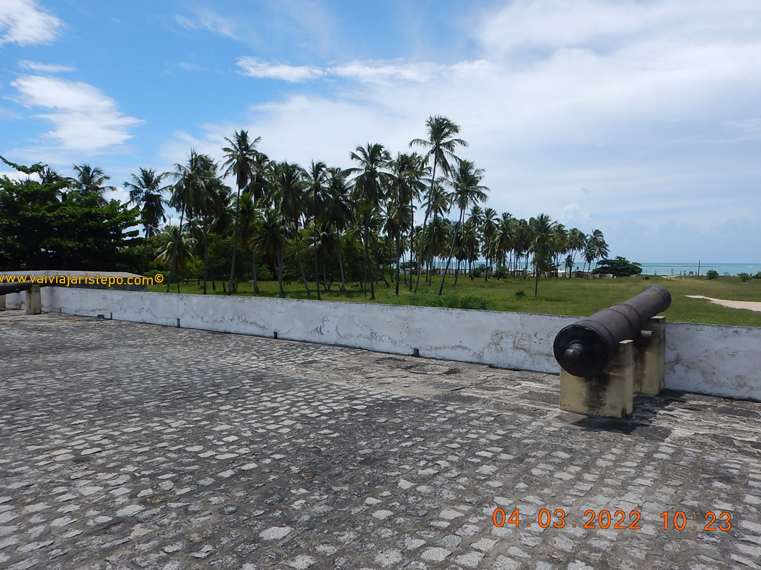 Forte Sto Inácio de Loyola, em Tamandaré, PE.