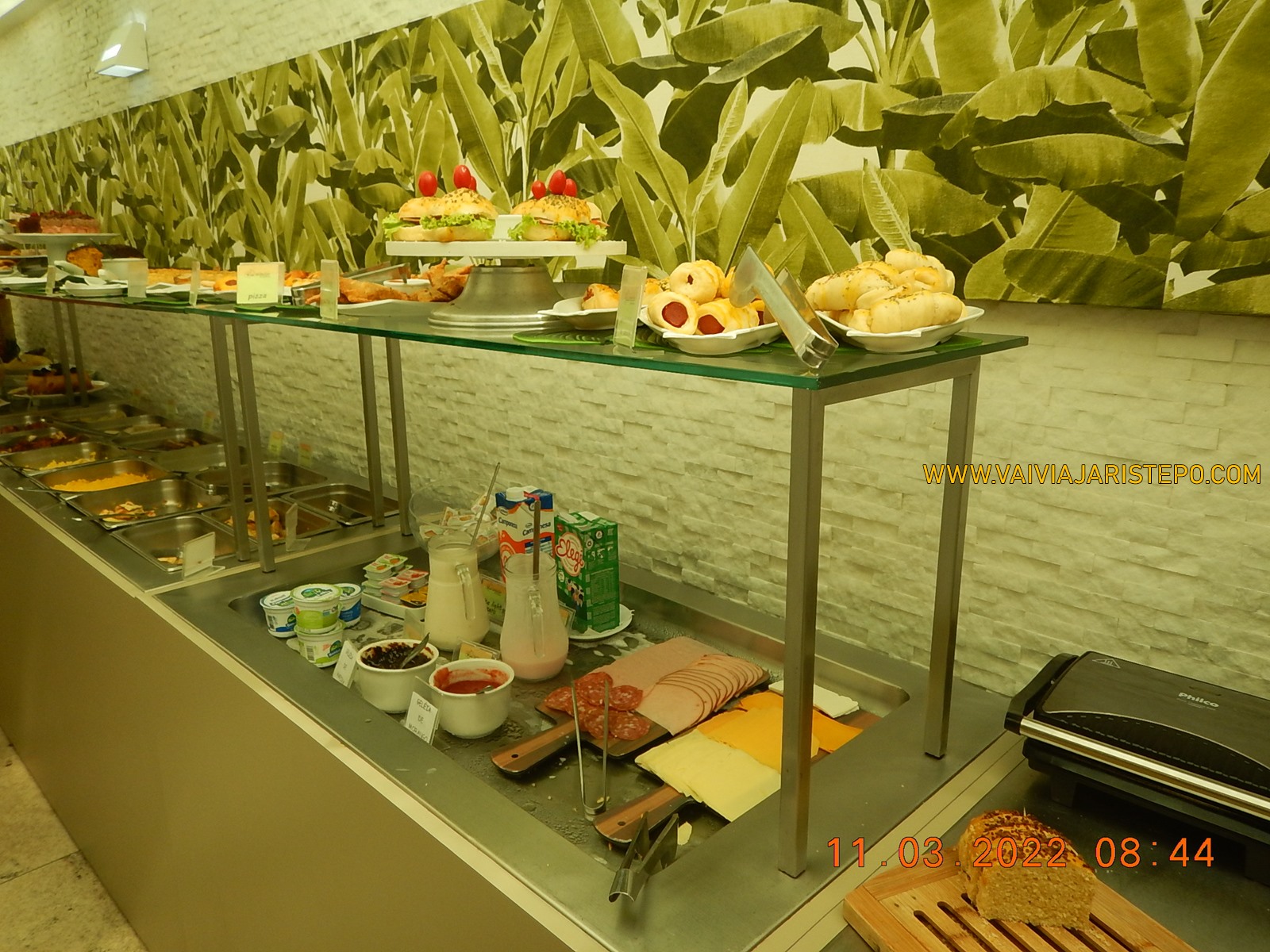 Sem contar com a fartura e a variedade de ofertas do buffet, a apresentação dos pratos é no capricho. Sem contar com a fartura e a variedade de ofertas do buffet, a apresentação dos pratos é no capricho.