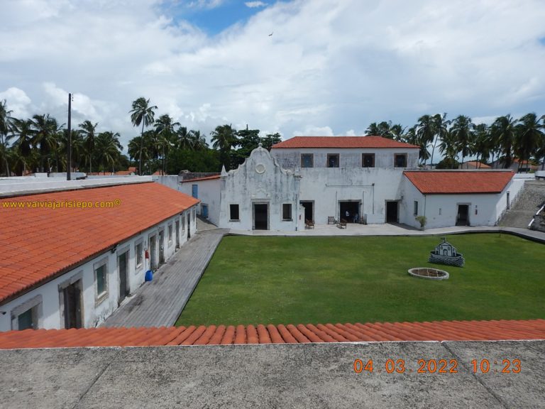 Pátio do Forte Santo Inácio de Loyola, em Tamandaré - PE. Pátio do Forte Santo Inácio de Loyola, em Tamandaré - PE.