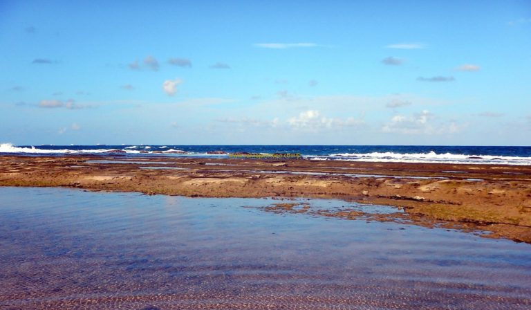 Praia do Cupe, ao entardecer.